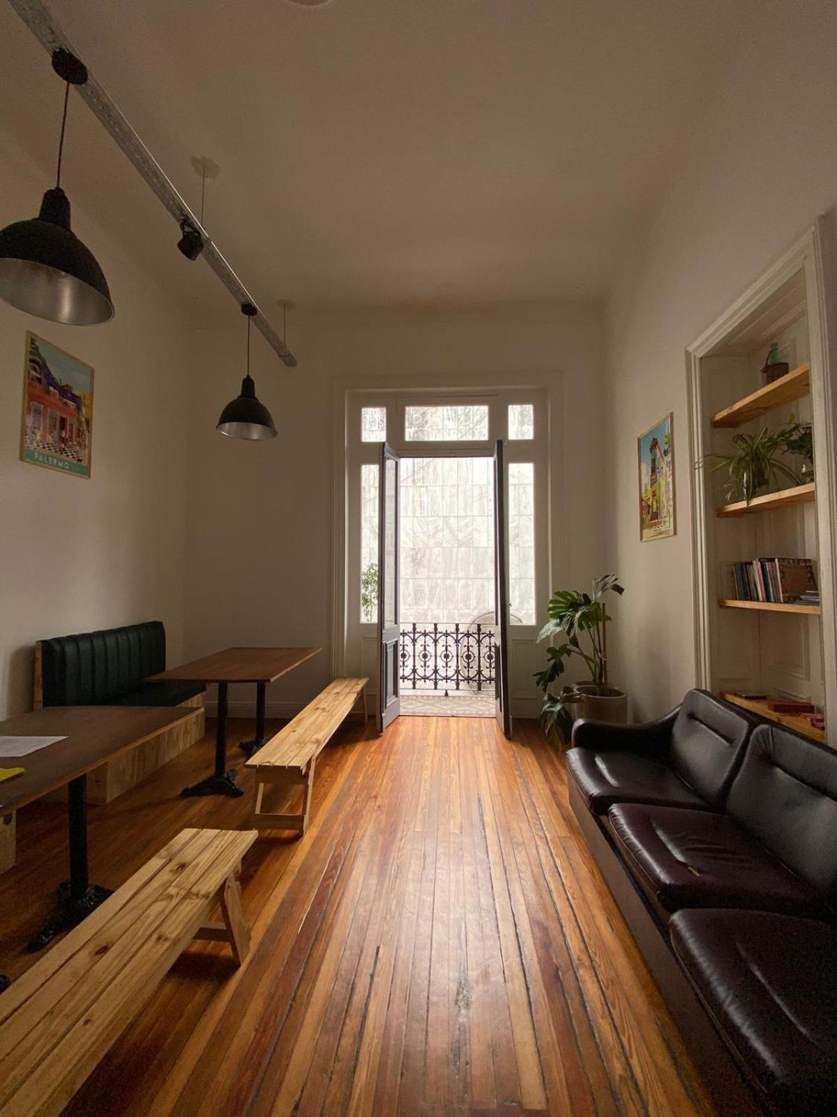 Hostel Miraflores Buenos Aires Bagian luar foto