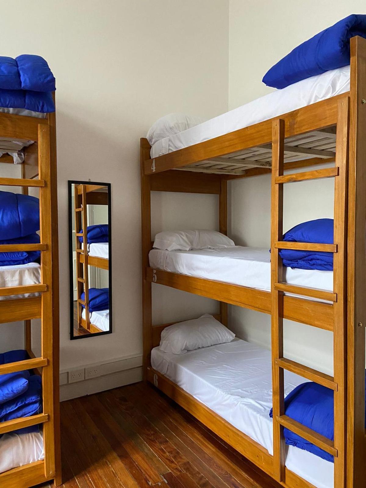Hostel Miraflores Buenos Aires Bagian luar foto